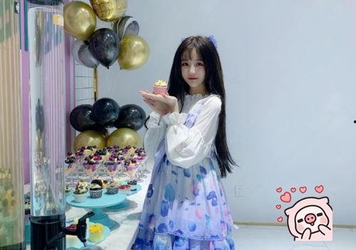 网红小薇薇,从平凡女孩到网络红人的蜕变之路