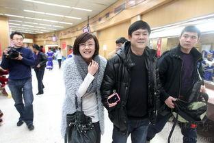 当娱乐记者,记者眼中的明星生活与幕后故事